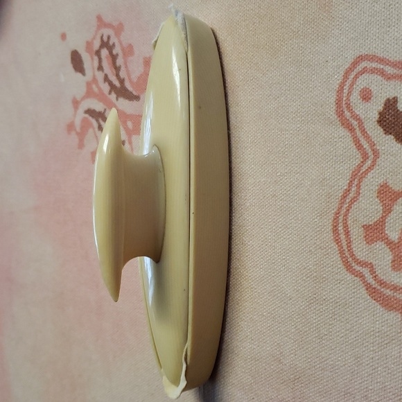 DuBarry Ivory Pyralin Vanity Set Du Barry Pyralin Set - Picture 5 of 16